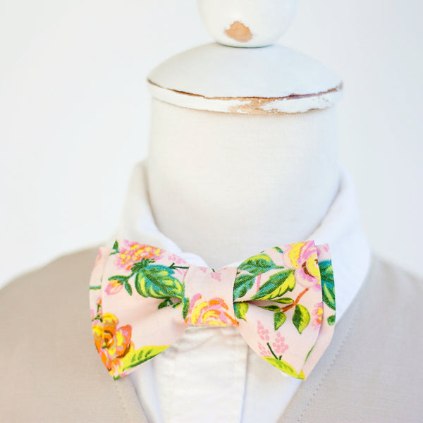Boy's Bow Tie / Jardin De Paris Peony
