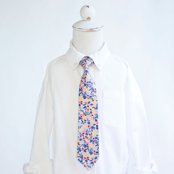Boy's Necktie / Rosa In Violet