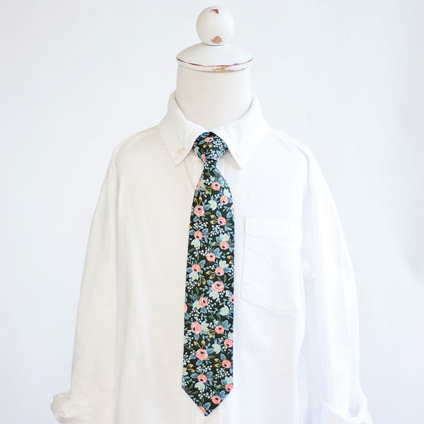 Boy's Necktie / Rosa In Forest