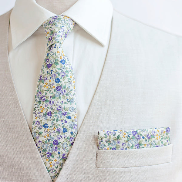 Men's Freestyle Self-Tie Bow Tie / Blossoms In Purple