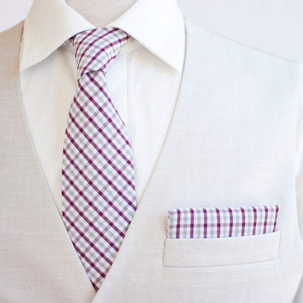 Men's Necktie / Grey And Burgundy Plaid