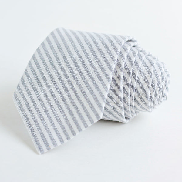 Men's Necktie / Gray Linen Stripe