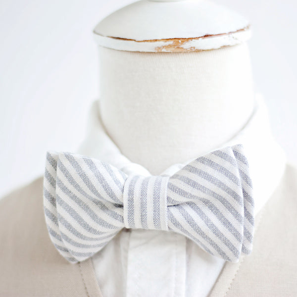 Boy's Bow Tie / Gray Linen Stripe