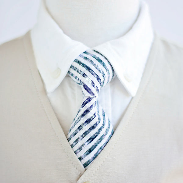 Boy's Necktie / Navy Linen Stripe