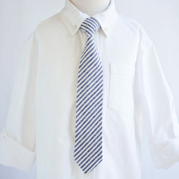 Boy's Necktie / Navy Linen Stripe