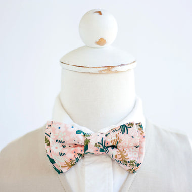 Boy's Bow Tie / Meadow In Pink