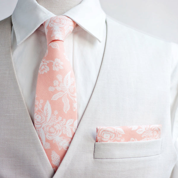 Men's Freestyle Self-Tie Bow Tie / Peach Toile