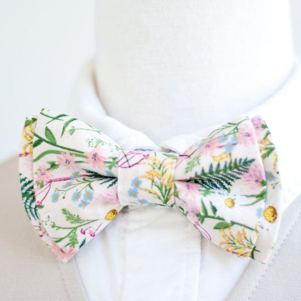 Boy's Bow Tie / Wildflowers In Pink