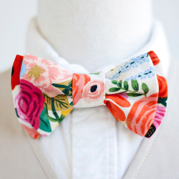 Boy's Pocket Square / Garden Party In Cream