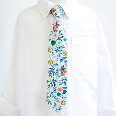 Boy's Necktie / Mint Metallic Floral