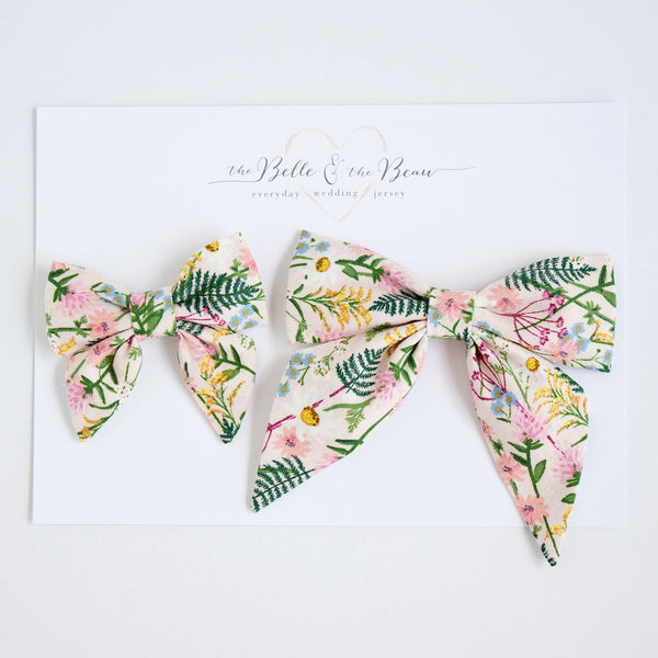Boy's Bow Tie / Wildflowers In Pink