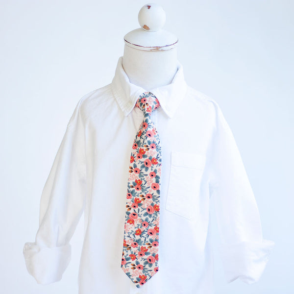 Boy's Necktie / Rosa In Peach